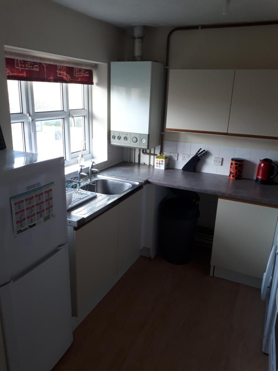 Marvellous Meridian Maisonette Ifield ภายนอก รูปภาพ